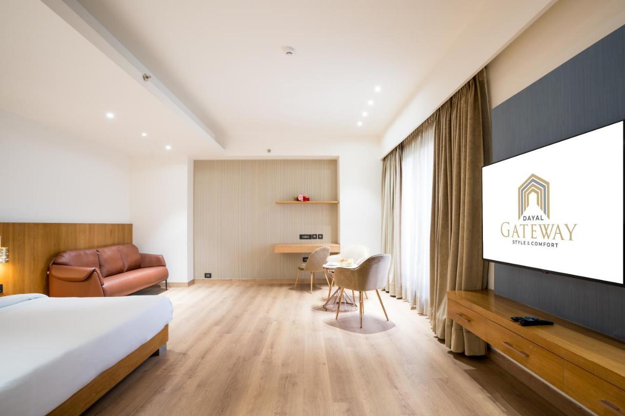 Dayal Gateway Hotel Lucknow Ngoại thất bức ảnh