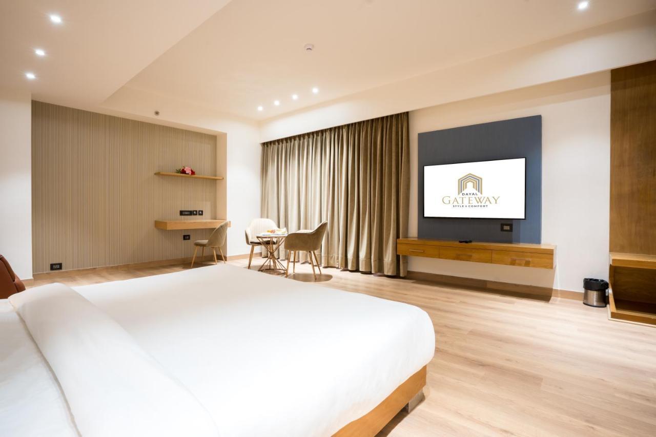 Dayal Gateway Hotel Lucknow Ngoại thất bức ảnh